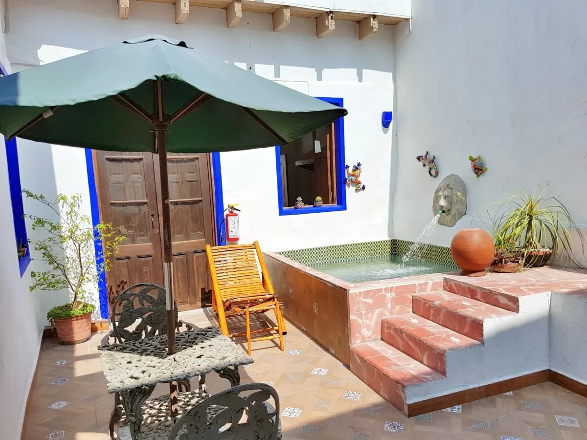 Patio y áreas comunes de Ikali Hostel